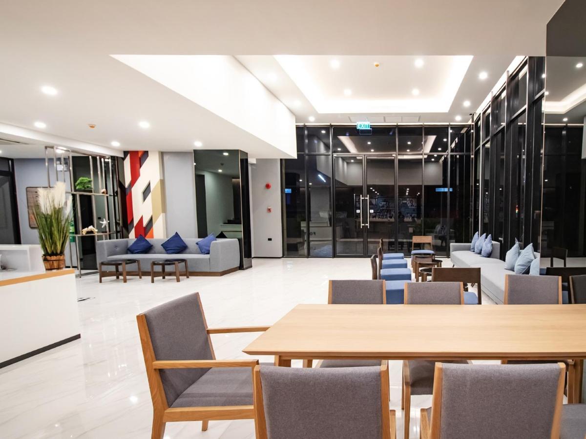 Fortune D Hotel Phitsanulok Ngoại thất bức ảnh
